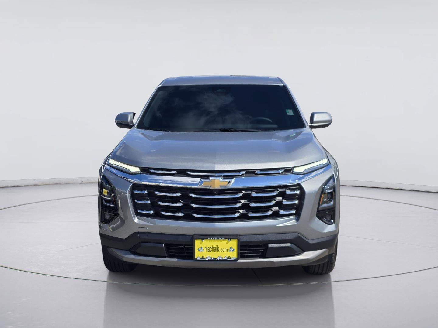 Used 2026 Chevrolet Equinox LT w/ Convenience Package II AWD/4WD image 2