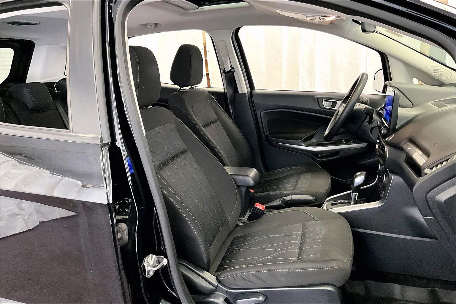 Certified 2022 Ford EcoSport SE image 7