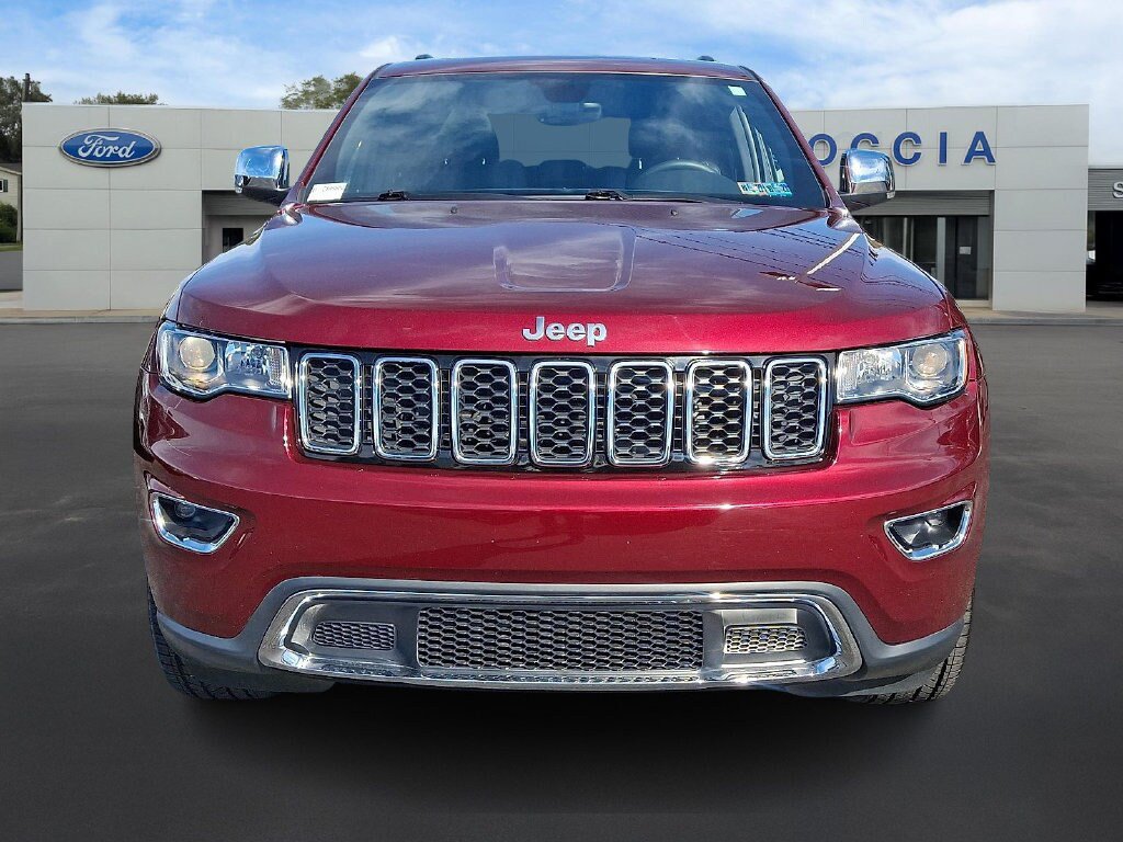 Used 2017 Jeep Grand Cherokee Limited AWD/4WD image 2