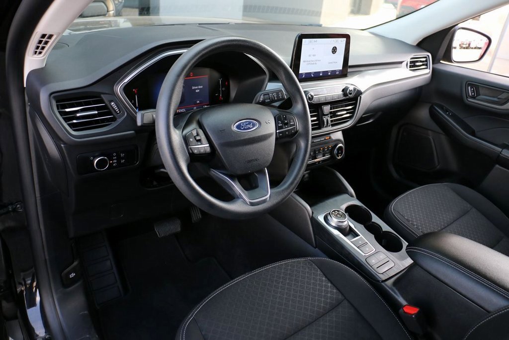 Certified 2025 Ford Escape Active image 17