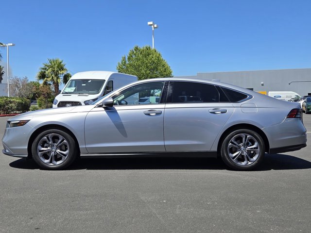 Used 2023 Honda Accord EX image 7