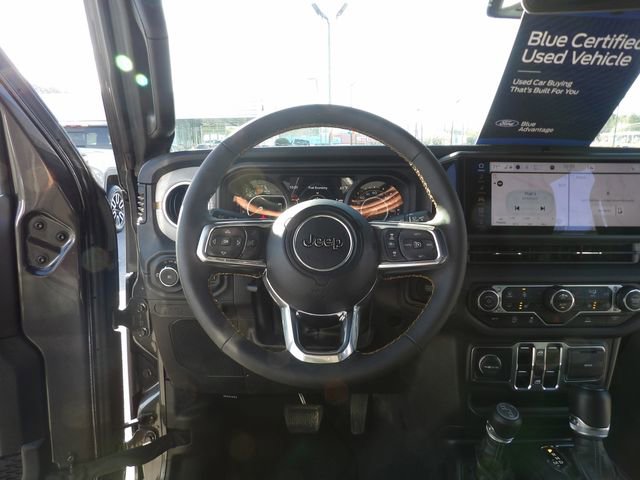 Used 2024 Jeep Wrangler Unlimited Sahara AWD/4WD image 26
