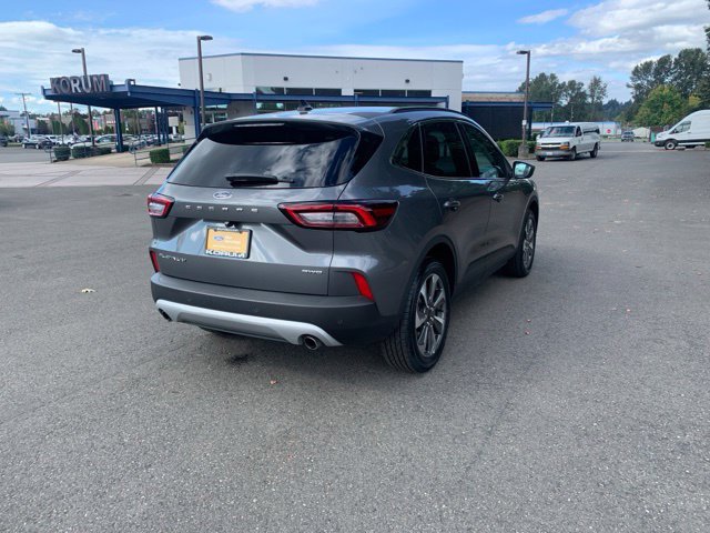 Certified 2025 Ford Escape Platinum AWD/4WD image 9