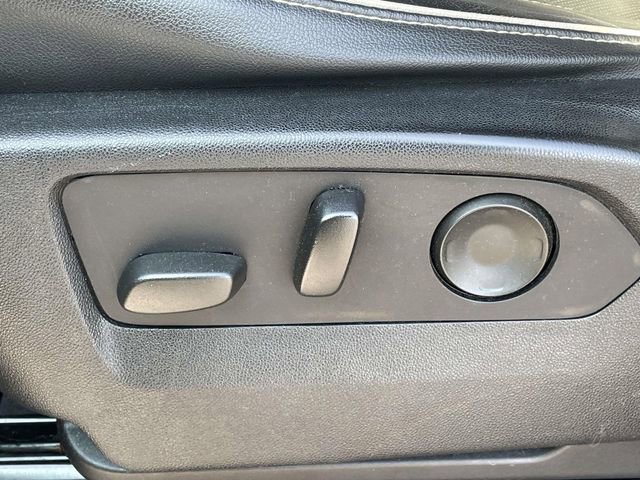 Used 2021 Chevrolet Suburban Premier w/ Premium Package image 20