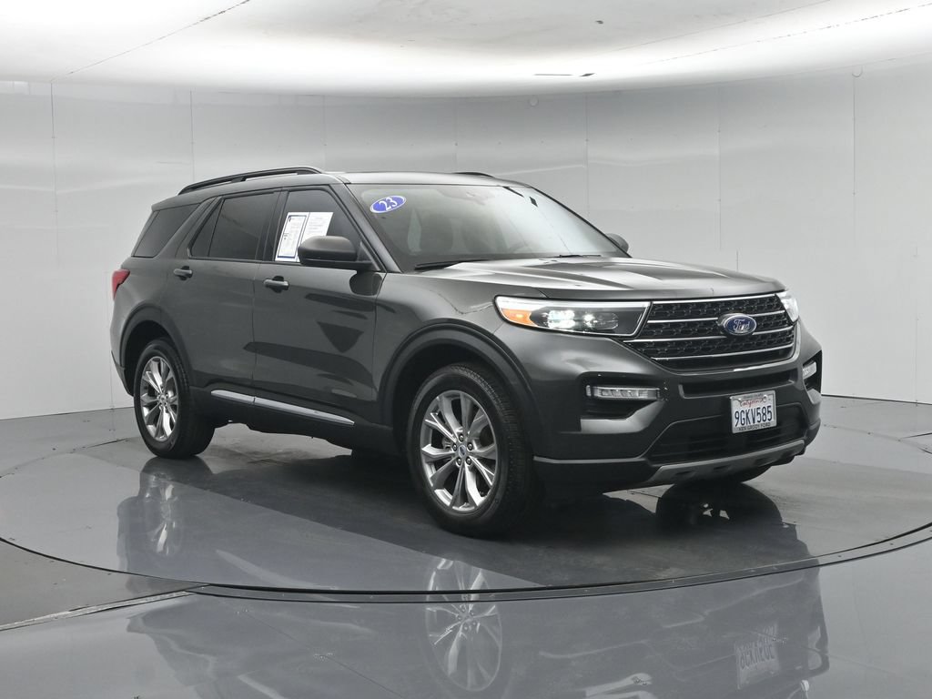Certified 2023 Ford Explorer XLT w/ Equipment Group 202A AWD/4WD image 59