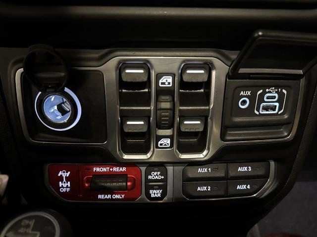 Used 2022 Jeep Wrangler Unlimited Rubicon w/ LED Lighting Group AWD/4WD image 28