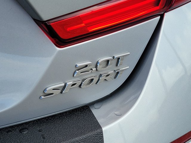 Used 2018 Honda Accord Sport image 8