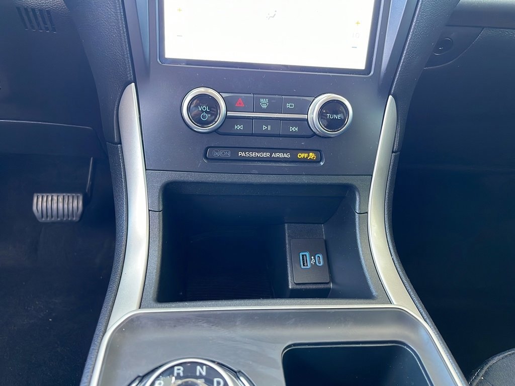 Certified 2024 Ford Edge SE w/ Black Appearance Package image 20