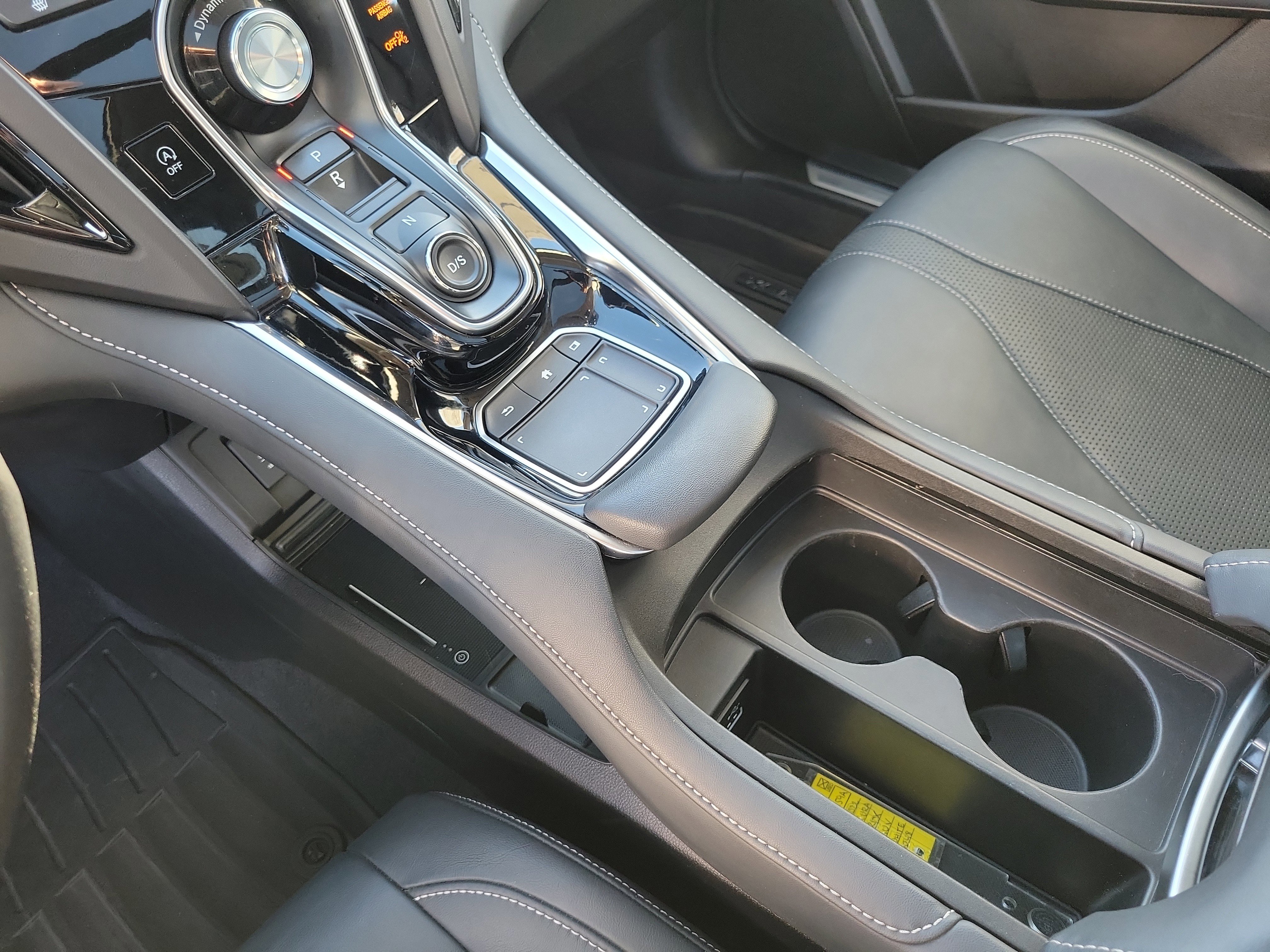 Used 2022 Acura RDX FWD w/ Technology Package image 9