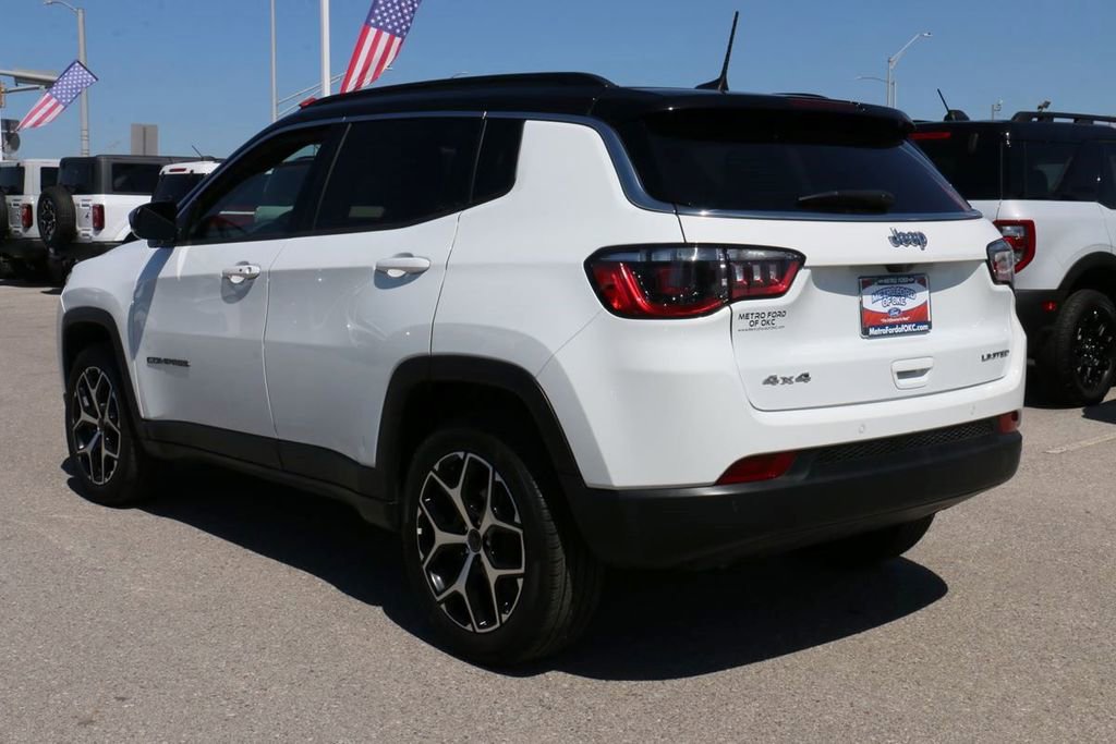 Used 2025 Jeep Compass Limited AWD/4WD image 7