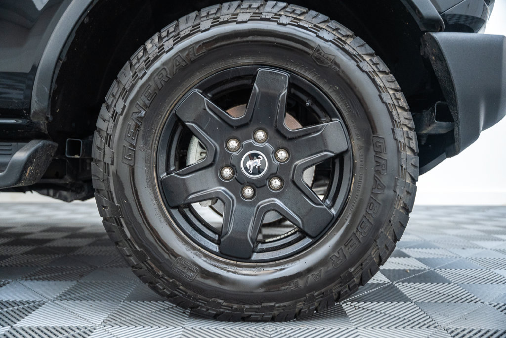 Certified 2025 Ford Bronco Outer Banks AWD/4WD image 16