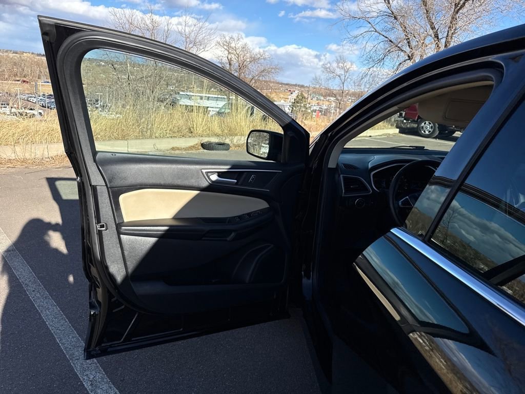 Certified 2021 Ford Edge SEL w/ Cargo Accessory Package image 11