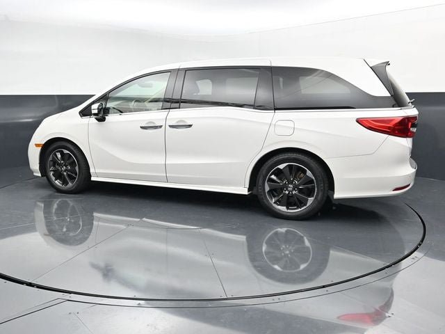 Used 2023 Honda Odyssey Elite image 6
