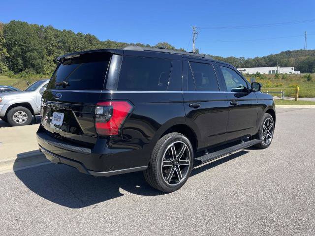 Certified 2021 Ford Expedition Limited AWD/4WD image 3