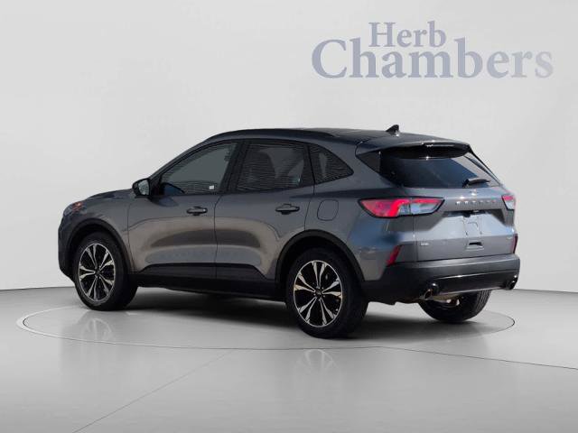 Certified 2022 Ford Escape SE w/ SE Sport Appearance Package AWD/4WD image 3