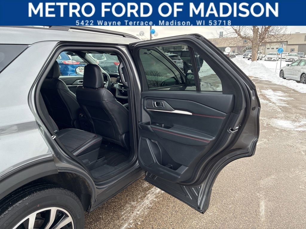 Certified 2025 Ford Explorer ST-Line image 44