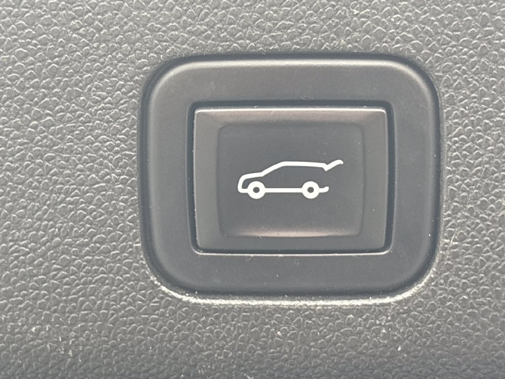 Used 2021 Chevrolet Tahoe High Country AWD/4WD image 33