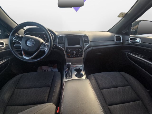 Used 2019 Jeep Grand Cherokee Laredo AWD/4WD image 10