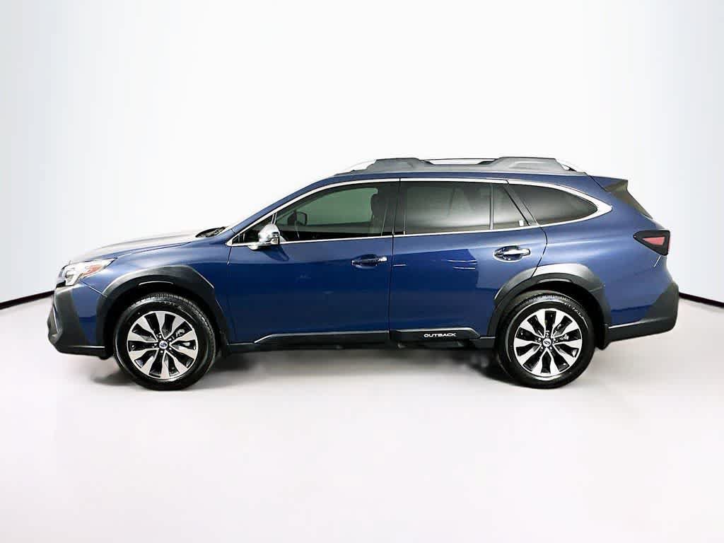 Used 2023 Subaru Outback Touring XT AWD/4WD image 3