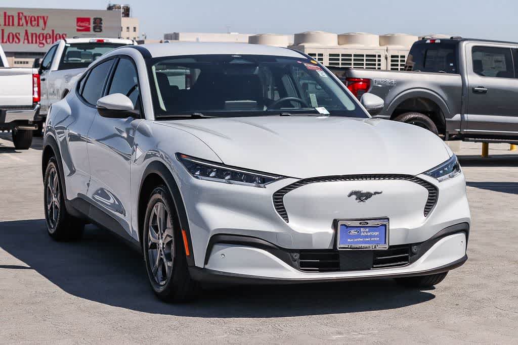 Certified 2022 Ford Mustang Mach-E Select AWD/4WD image 3