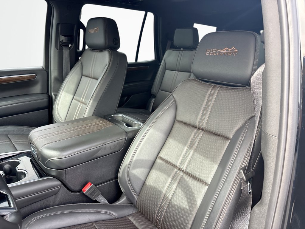 Used 2025 Chevrolet Tahoe High Country w/ Sun And Tow Package AWD/4WD image 31