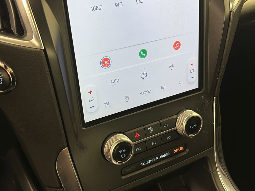 Certified 2024 Ford Edge Titanium image 20