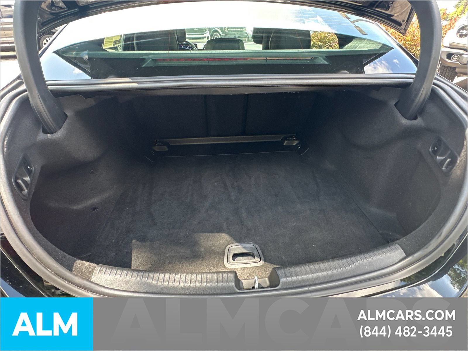 Used 2025 Mercedes-Benz C 300 Sedan image 21