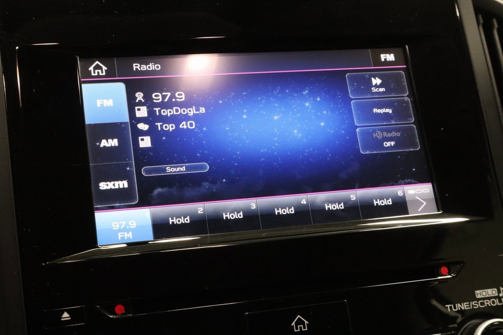 Used 2022 Subaru Forester Premium image 9