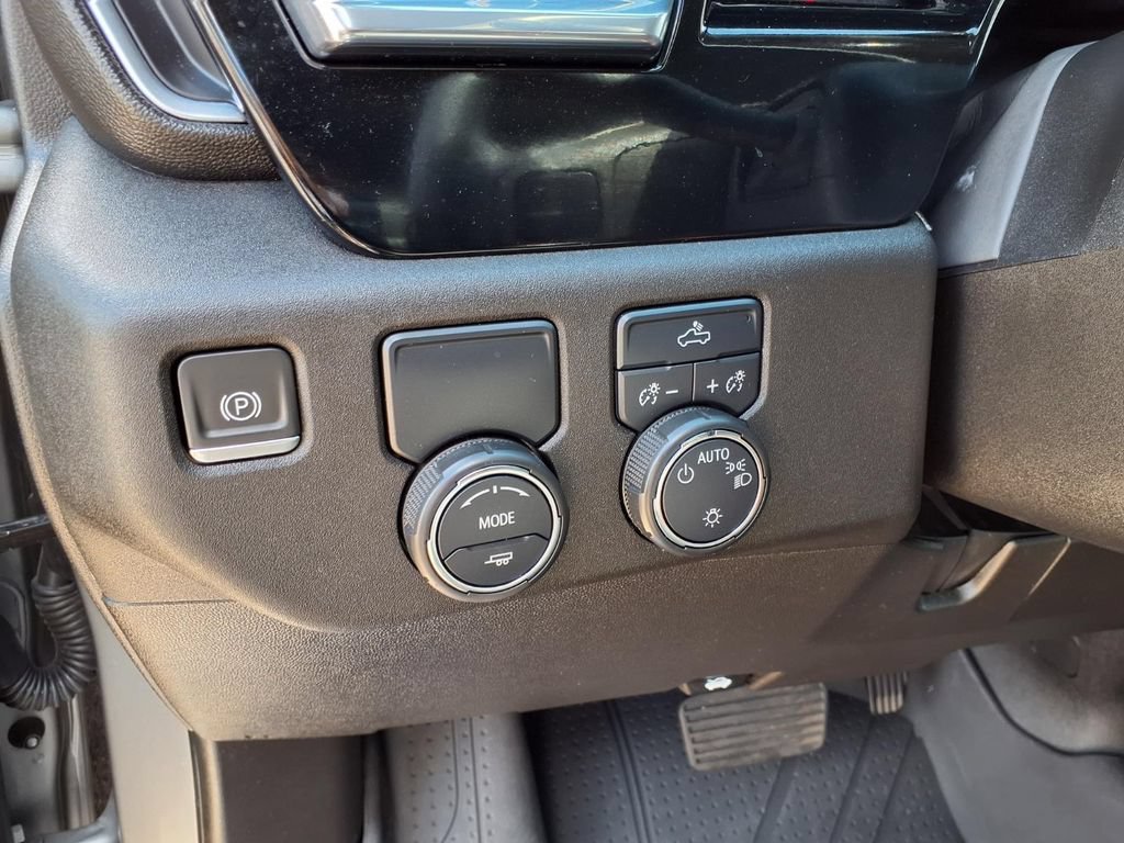 Used 2023 Chevrolet Silverado 1500 LT w/ Protection Package RWD image 21