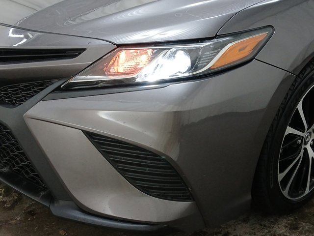 Used 2019 Toyota Camry SE image 29