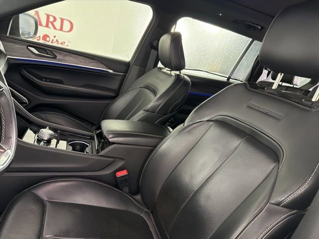 Used 2022 Jeep Grand Cherokee L Overland AWD/4WD image 11