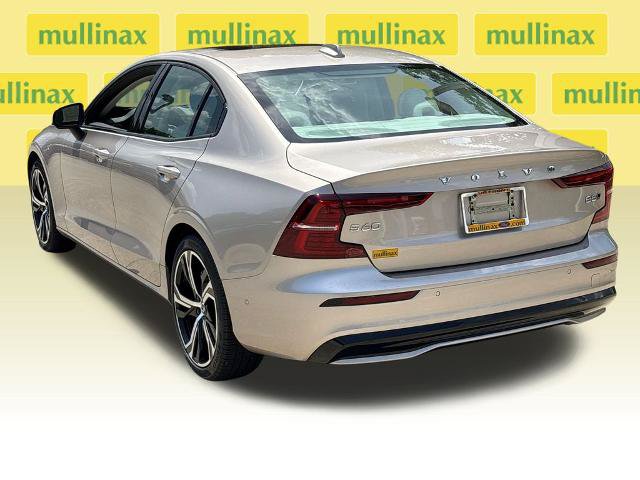 Used 2024 Volvo S60 B5 Plus AWD/4WD image 9