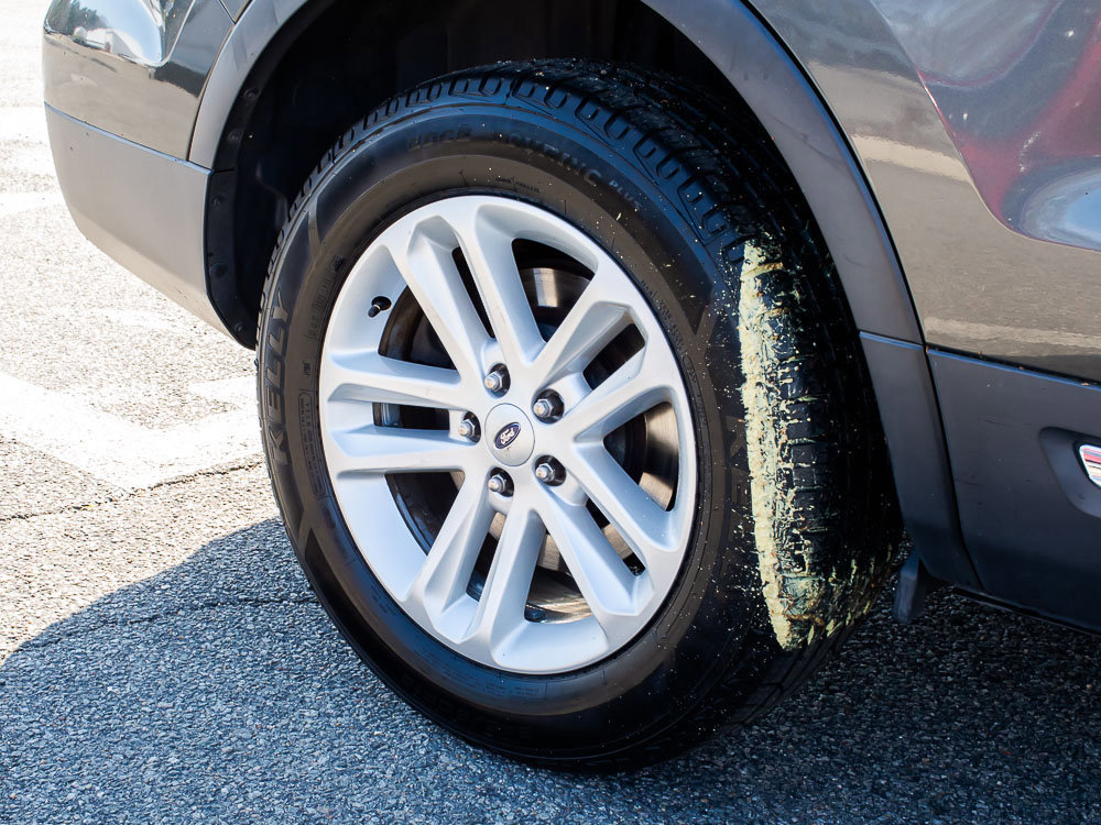 Certified 2017 Ford Explorer XLT w/ Equipment Group 201A image 7