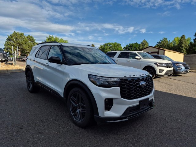 Certified 2025 Ford Explorer ST AWD/4WD image 3