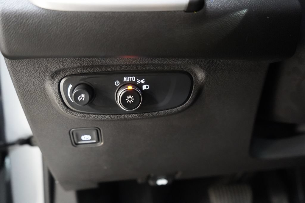 Used 2024 GMC Terrain SLE AWD/4WD image 30