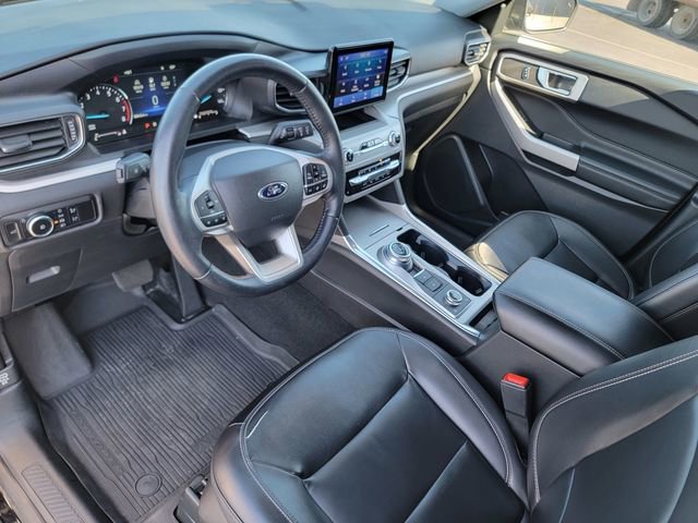 Certified 2023 Ford Explorer XLT w/ Equipment Group 202A AWD/4WD image 19