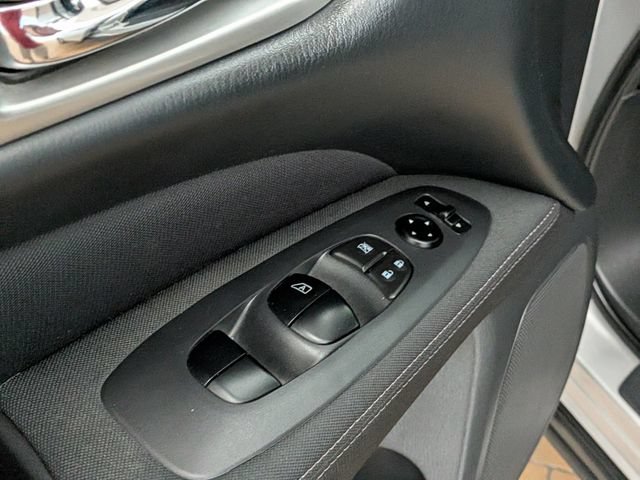 Used 2017 Nissan Pathfinder S AWD/4WD image 14