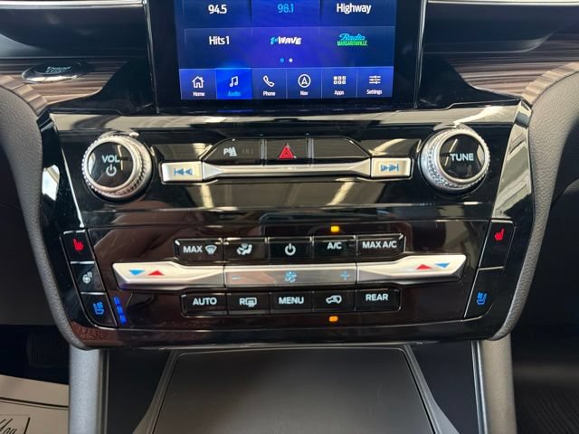 Certified 2024 Ford Explorer Limited w/ Limited Technology Package AWD/4WD image 27
