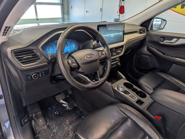 Certified 2024 Ford Escape Platinum AWD/4WD image 10