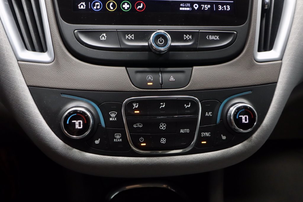 Used 2023 Chevrolet Malibu LT FWD image 29