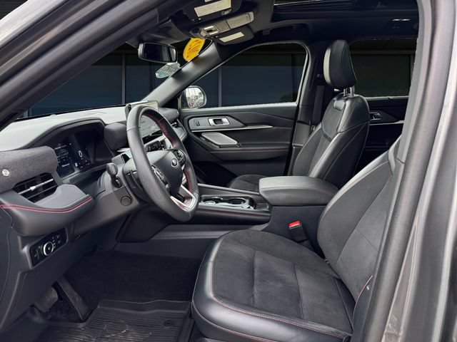 Certified 2025 Ford Explorer ST AWD/4WD image 9