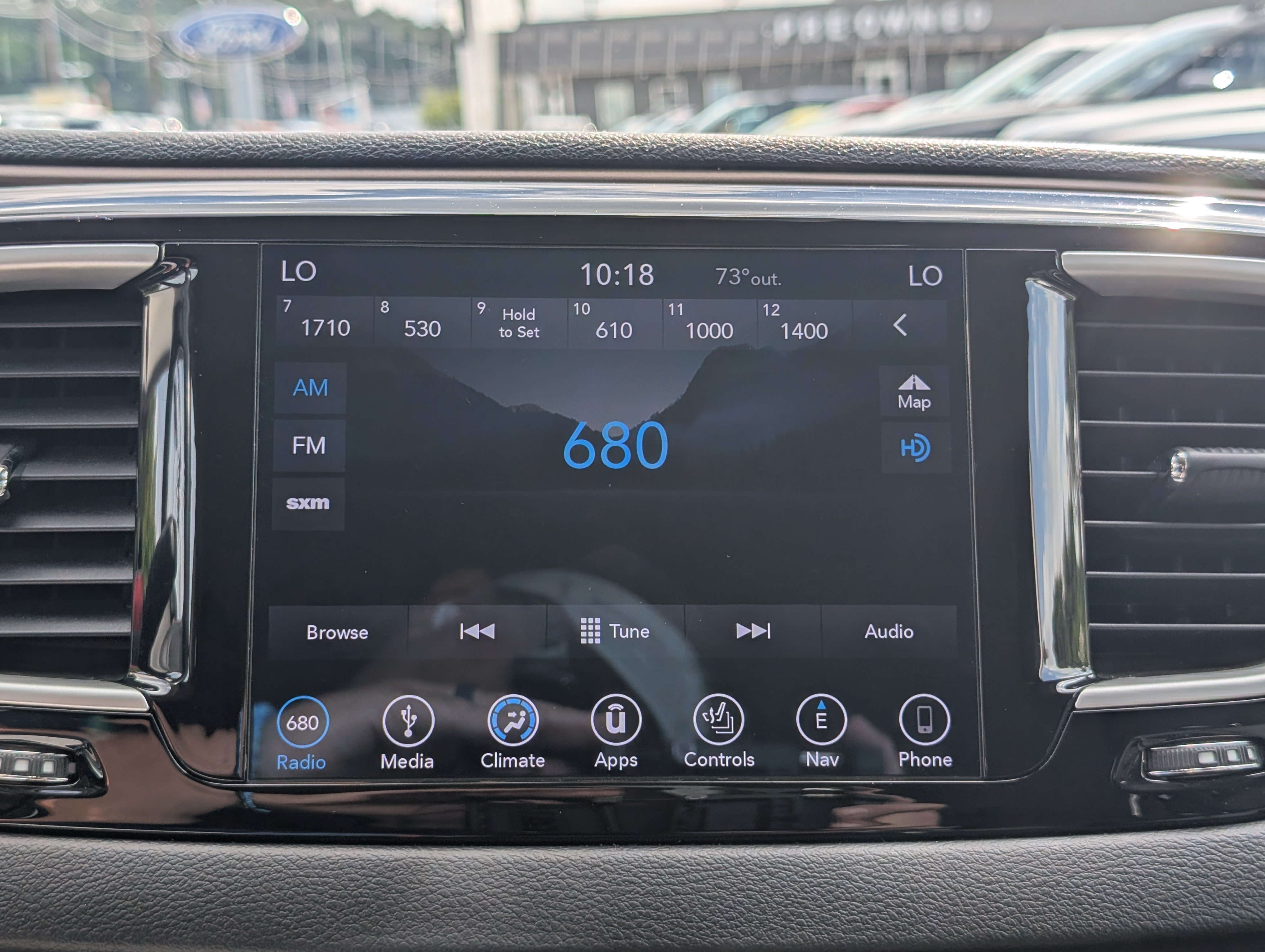 Used 2019 Chrysler Pacifica Touring Plus w/ Advanced Safetytec Group FWD image 30