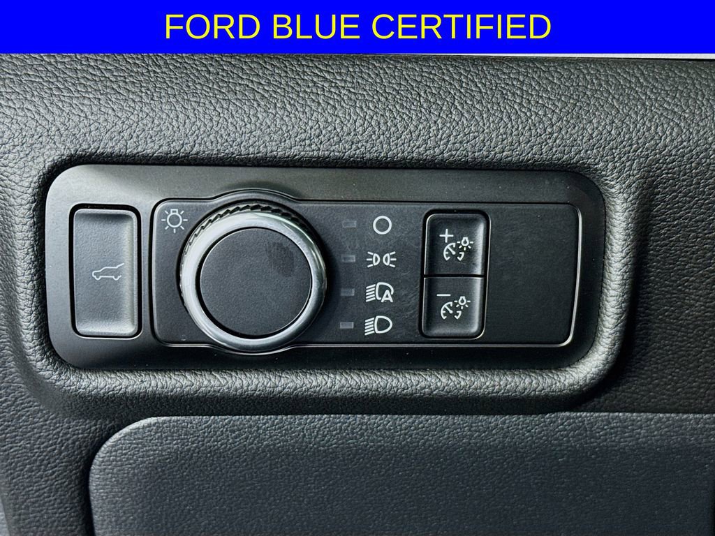 Certified 2023 Ford Explorer XLT w/ Class IV Trailer Tow Package AWD/4WD image 13