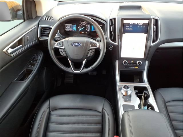 Certified 2023 Ford Edge SEL w/ Convenience Package AWD/4WD image 4