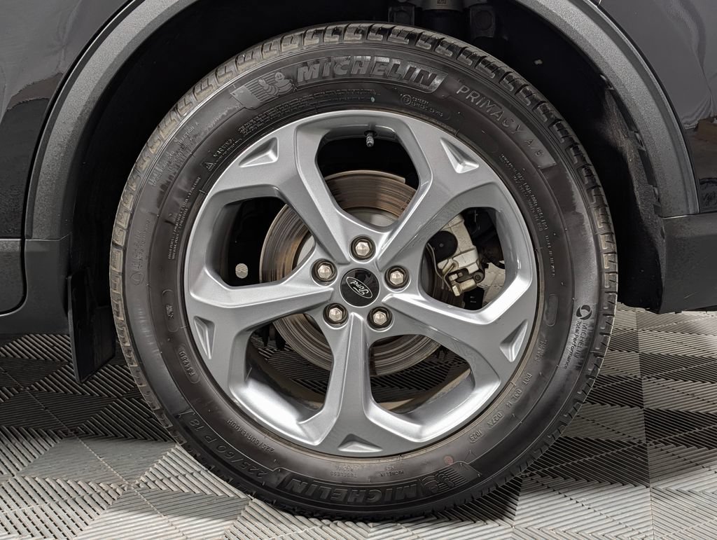 Certified 2025 Ford Escape ST-Line FWD image 26