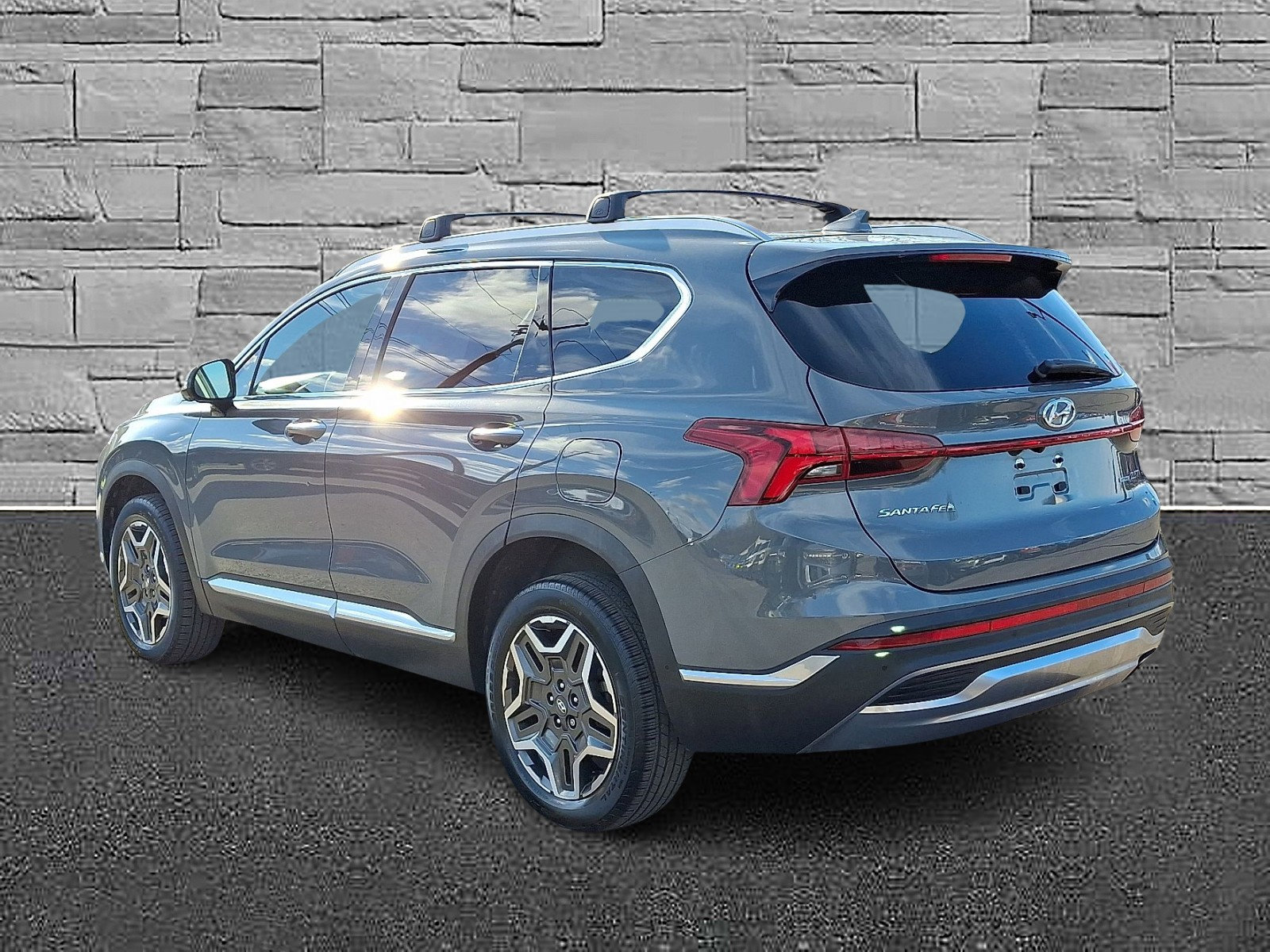 Used 2023 Hyundai Santa Fe Limited image 8