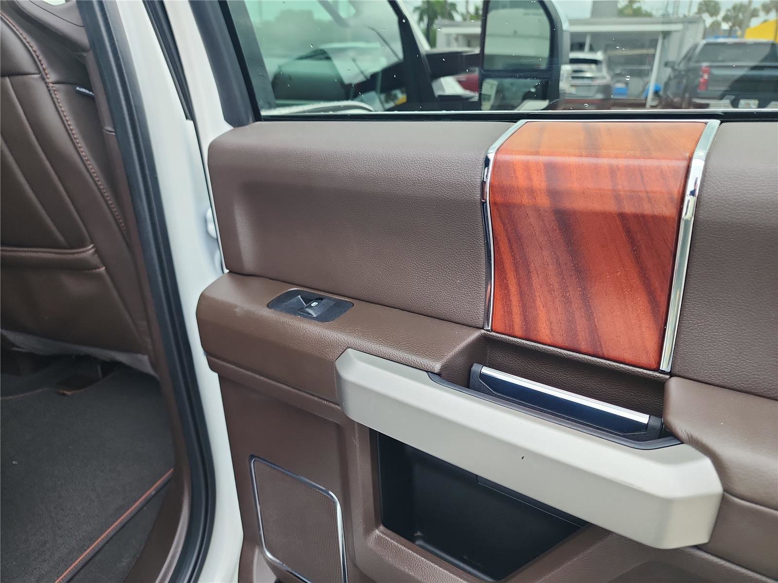 Certified 2022 Ford F250 King Ranch w/ King Ranch Ultimate Package AWD/4WD image 20