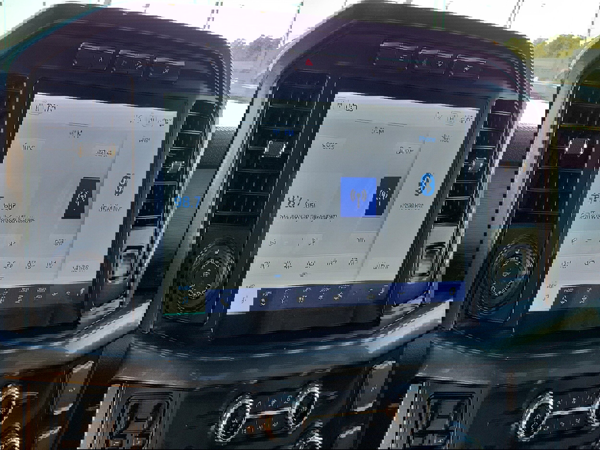 Certified 2022 Ford F150 XLT w/ Equipment Group 302A High image 28