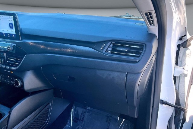 Certified 2022 Ford Escape SEL w/ SEL Stealth AWD Package image 26