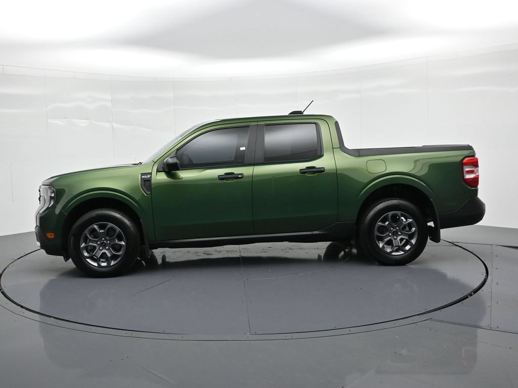 Certified 2025 Ford Maverick XLT w/ Equipment Group 301A AWD/4WD image 9